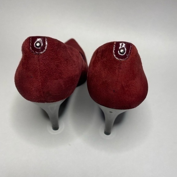 Kenneth Cole 925 technology heels - Picture 3 of 8